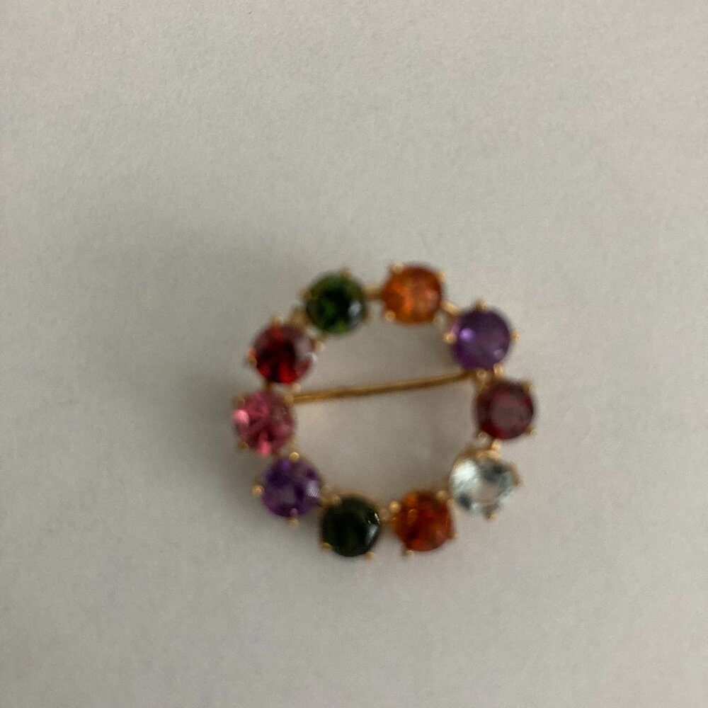 Circle Pin of Various Stones